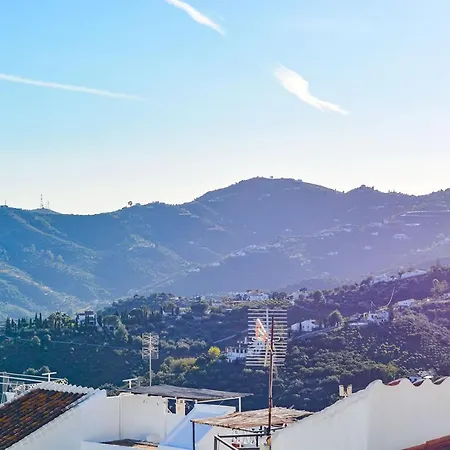 Casa Rosario, Large Historic Townhouse With Amazing Roof Terrace Hansonholiday