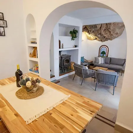 Casa Rosario, Large Historic Townhouse With Amazing Roof Terrace Hansonholiday